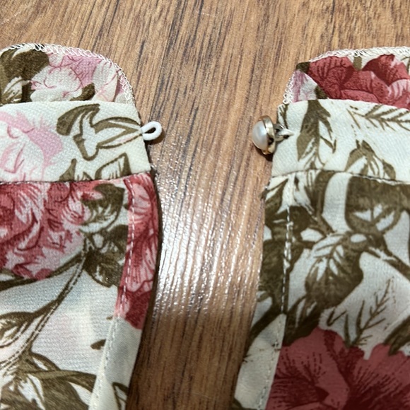 Sheer White Tank Top Floral Printed Blouse - Picture 4 of 4